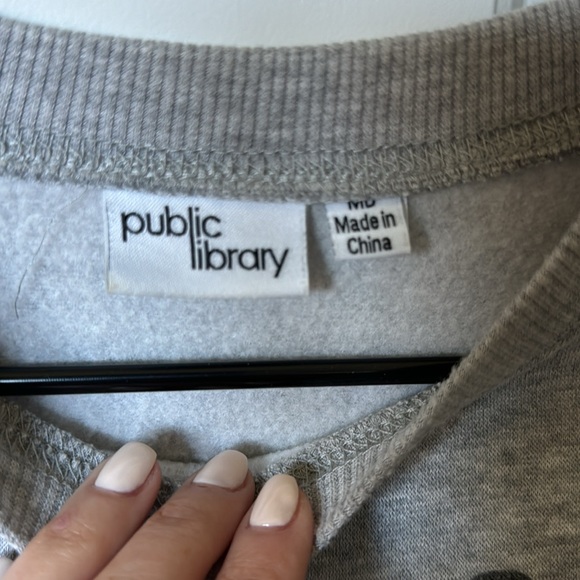 Alice in Wonderland sweatshirt - Picture 2 of 6